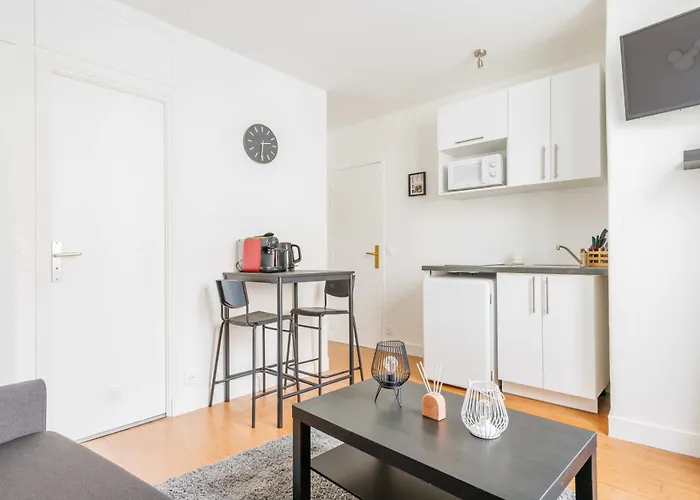 Апартаменты Cosy Place De La Bastille 2p *